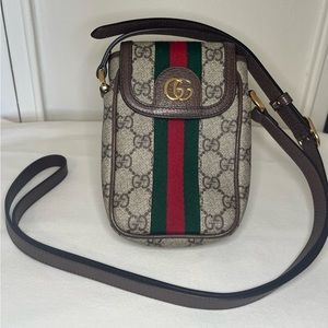 Gucci Ophidia GG Supreme Phone Crossbody.